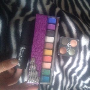 3-pc make up bundle!