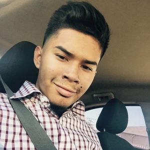 Meet your Posher, Javier