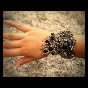 Black and putter bracelets