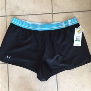UNDER ARMOUR Running shorts