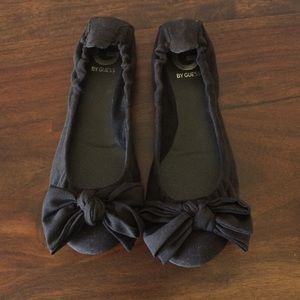 Black ballerina flats