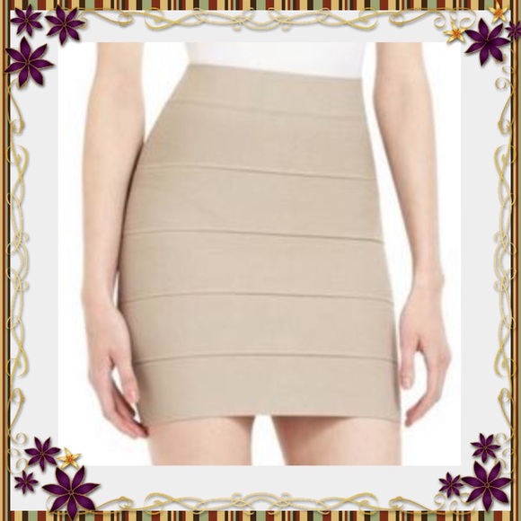 🔥 HOT🔥 NWT BCBG MaxAzria bodycon skirt M