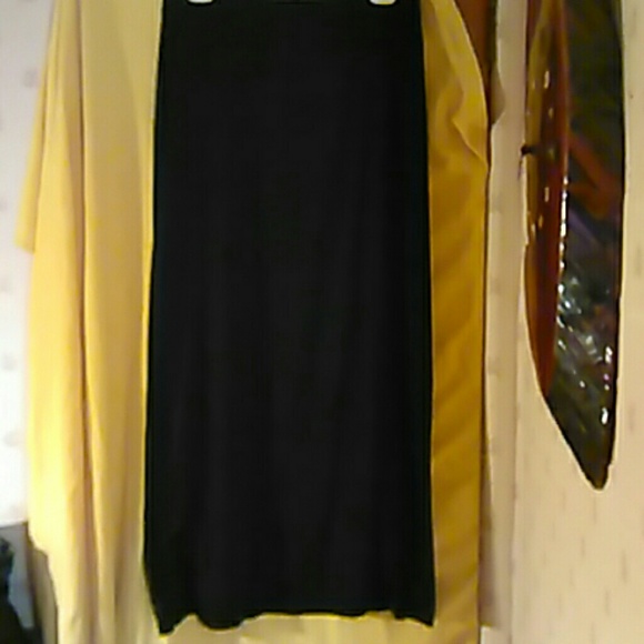 Long black skirt