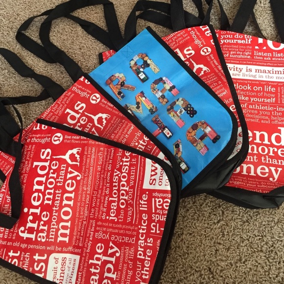 Lululemon shopping bags
