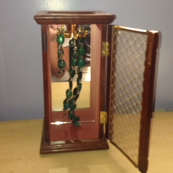 Jewelry Box - Picture 2 of 3