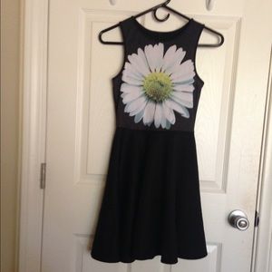 Daisy dress