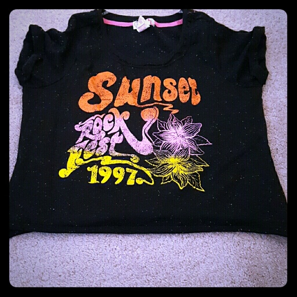 Juniors top