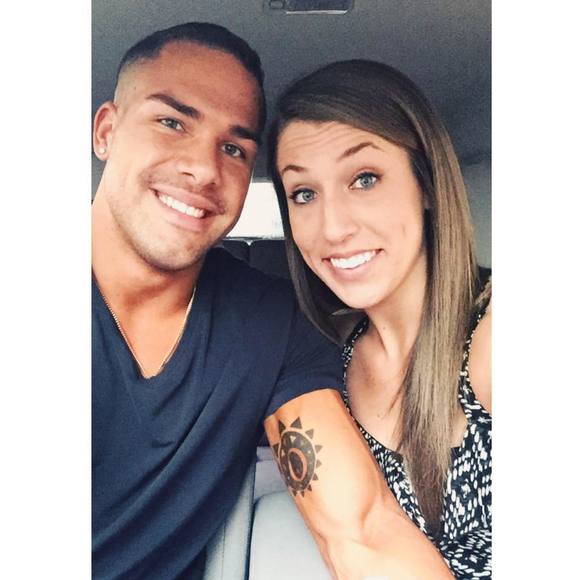 Meet your Posher, Hillary - Picture 1 of 1