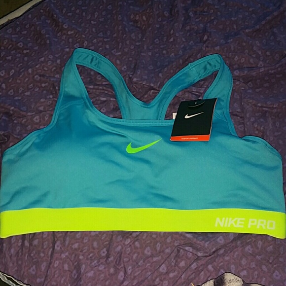 NWT nike pro SOLD🚫🚫🚫