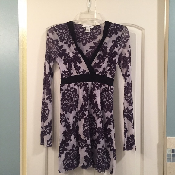 White House Black Market top