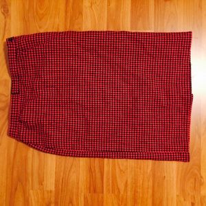 Pendleton pink and black houndstooth skirt