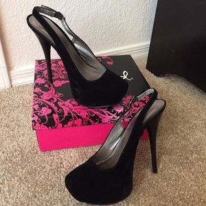 Black velvet heels