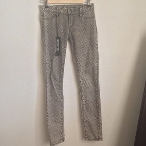 Blank NYC | spray on jeans