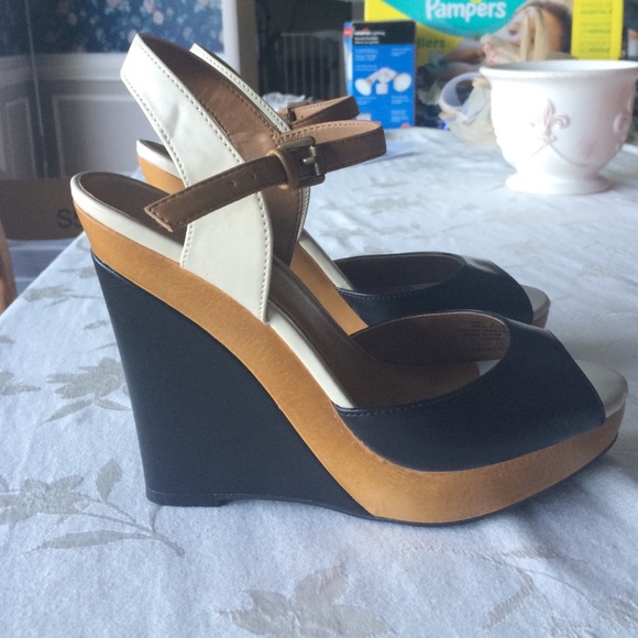 Elle wedges colorblock