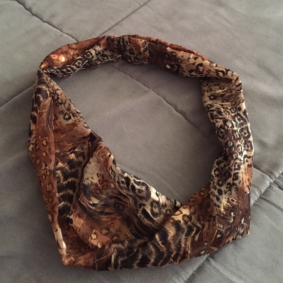 Leopard print scarf