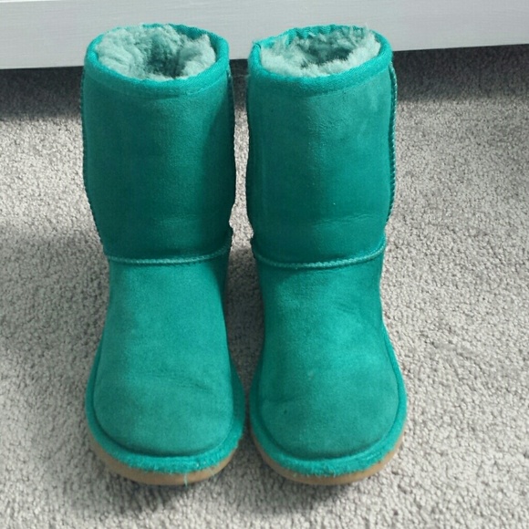 Girls size 13 ugg boots
