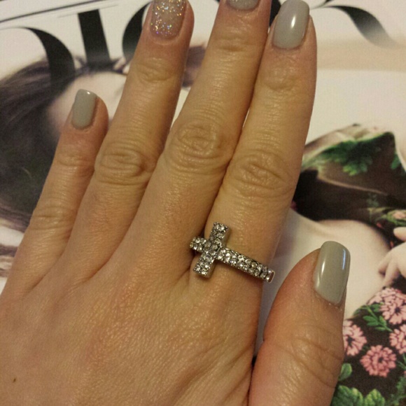 Silver cross ring