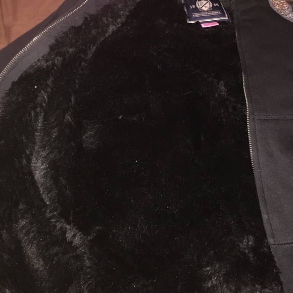 Victoria secret big furry jacket - Picture 3 of 4