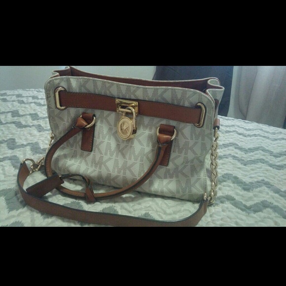 Michael kors purse