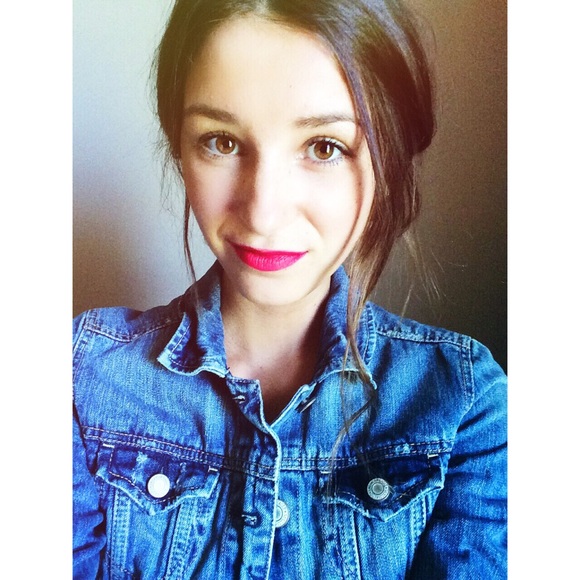 Meet your Posher, Lindsay - Picture 1 of 1