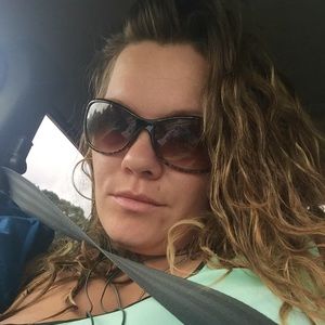 Meet your Posher, Jacquelyn