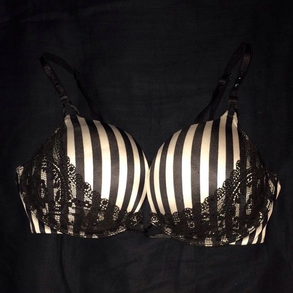 Victoria's Secret Bombshell Bra