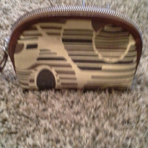 Handbag - Picture 2 of 3