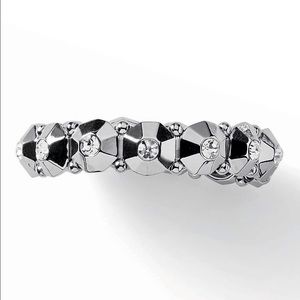 Lia Sophia Amplify, Stretch bracelet