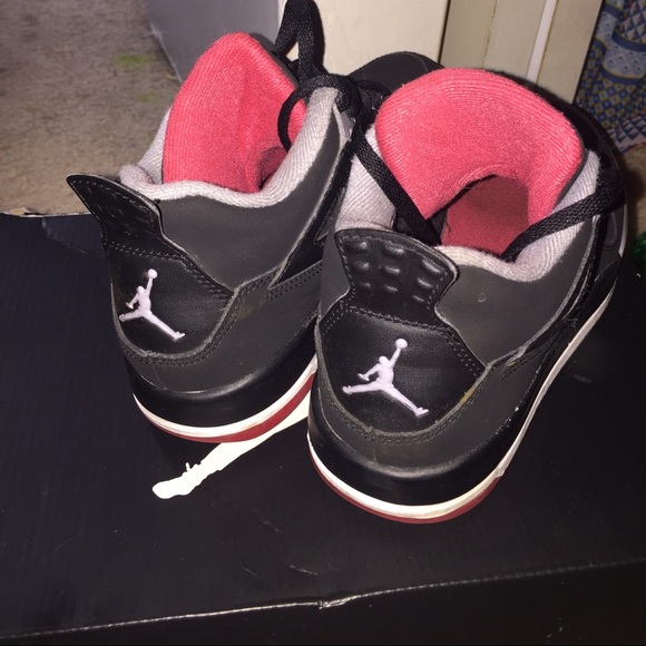 Jordan 4's. - Picture 4 of 4