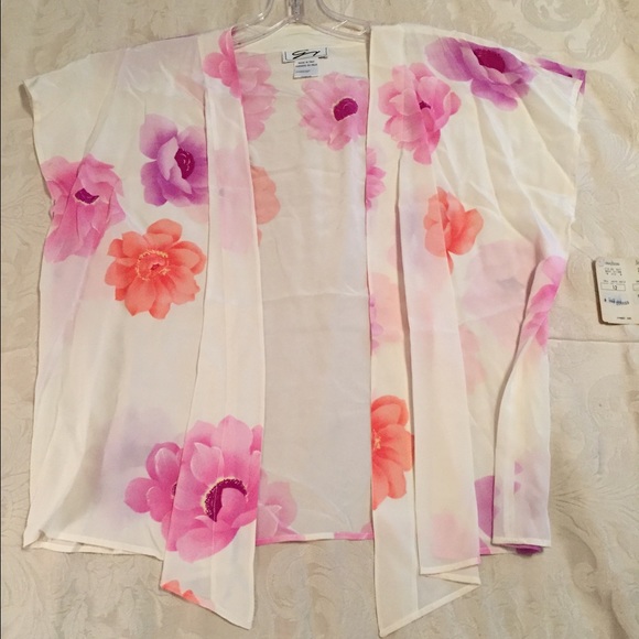GENNY Floral Kimono or bottom-tie Silk Blouse