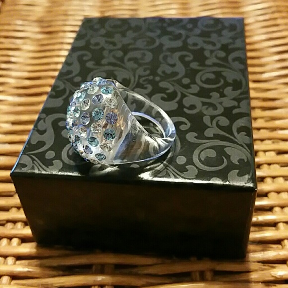 Ring - Picture 2 of 2