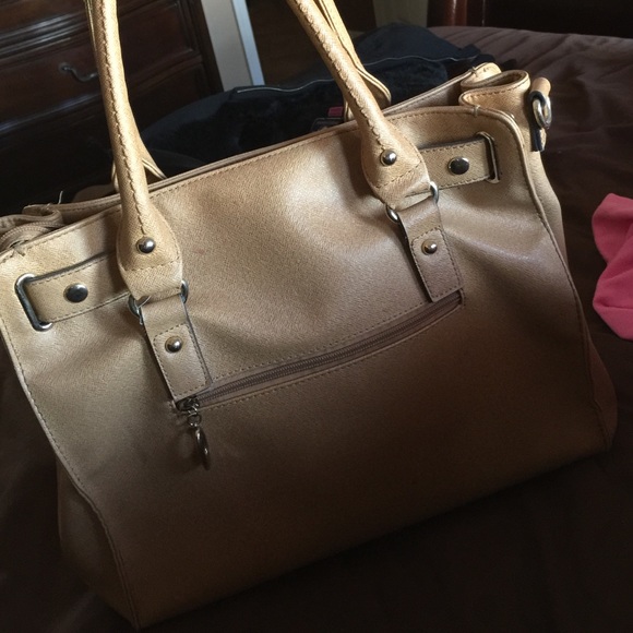 Tan purse - Picture 2 of 2