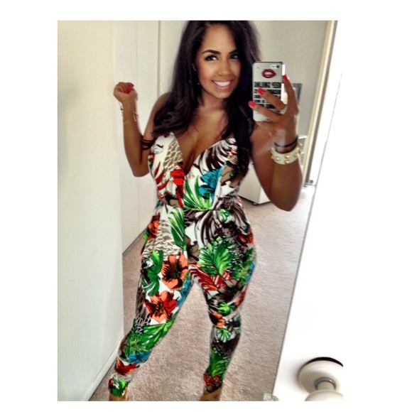 Floral jumpsuit - Picture 2 of 2