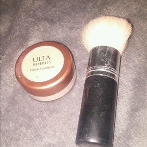 Ulta mineral foundation + brush