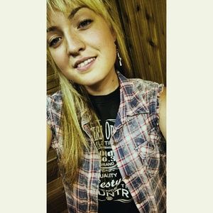 Meet your Posher, Gabby