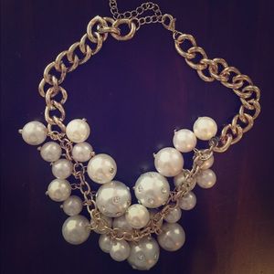 Chunky peal necklace