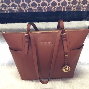 MICHAEL Michael Kors Jet Set Leather Tote