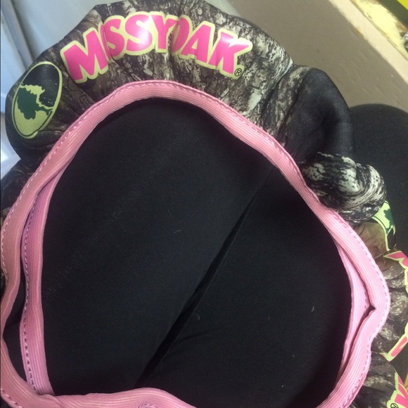 Cameo mossy oak steering wheel cover