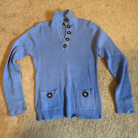 Ribbed blue sweater