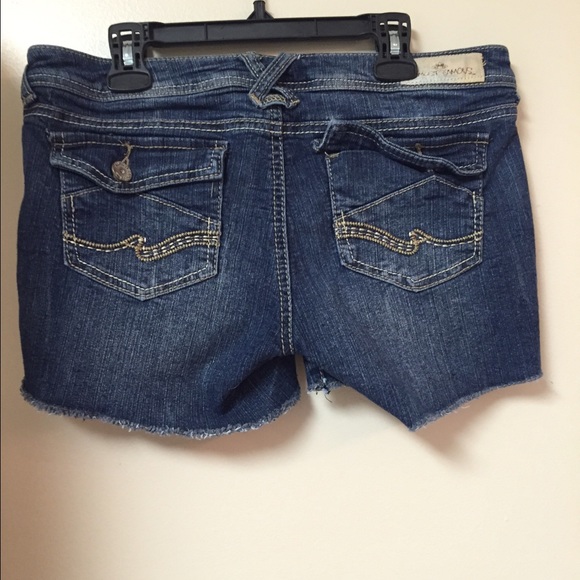 Jean shorts - Picture 2 of 2