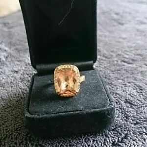 Gold ring