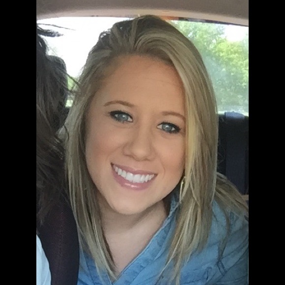 Meet your Posher, Sarah - Picture 1 of 1