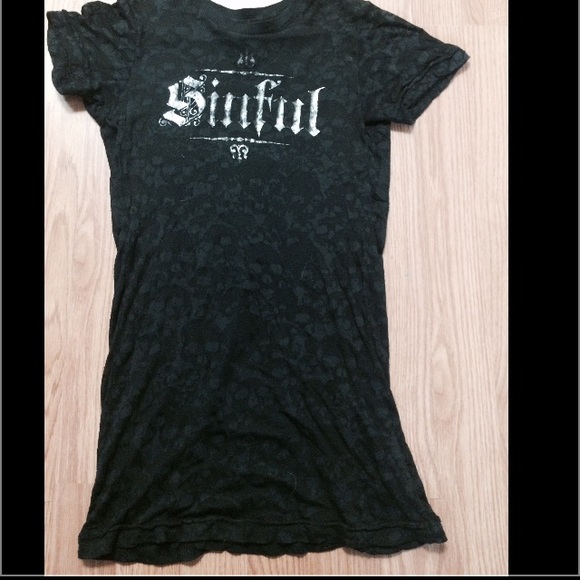Burnout graphic tee