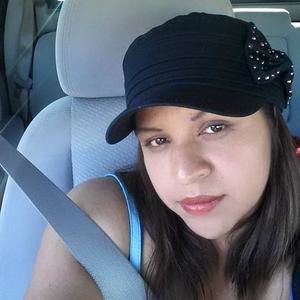 Meet your Posher, Olivia