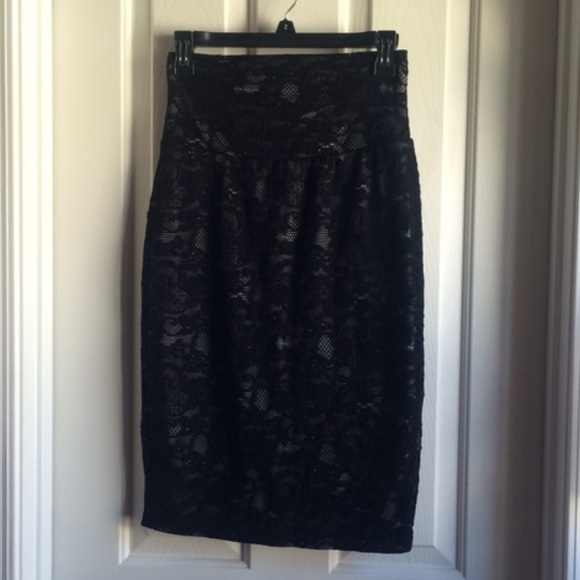 Bisou Bisou XS Black lace over grey pencil skirt - Picture 2 of 4