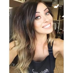 Meet your Posher, Brenna