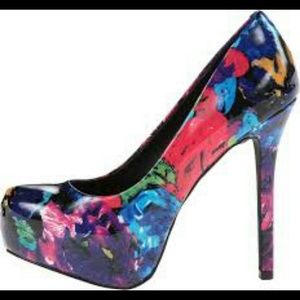 Steve Madden Nala Floral Pump