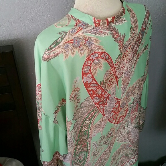 Zara basic paisely print top - Picture 2 of 4