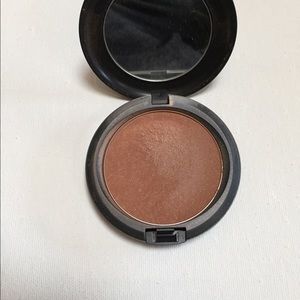 MAC Bronzing Powder