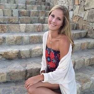 Meet your Posher, Sara